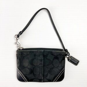 COACH Signature Black Wristlet Clutch Vintage Classic C Pattern Silver Zipper